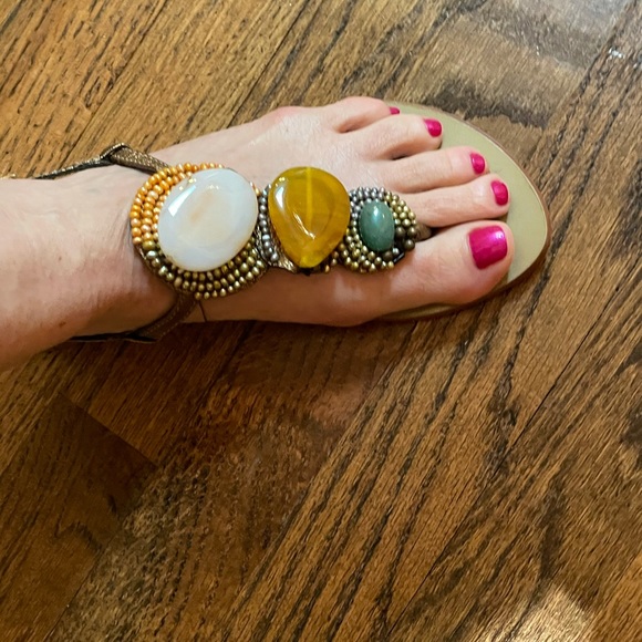 Beautiful Bo’em sandals with jewels and beading - Picture 4 of 12